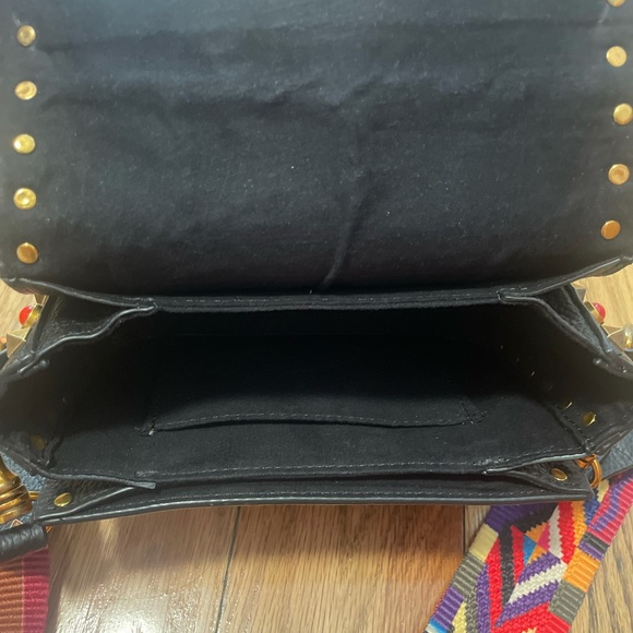 JAZZ ROCKSTUD LEATHER SHOULDER BAG - Picture 6 of 8